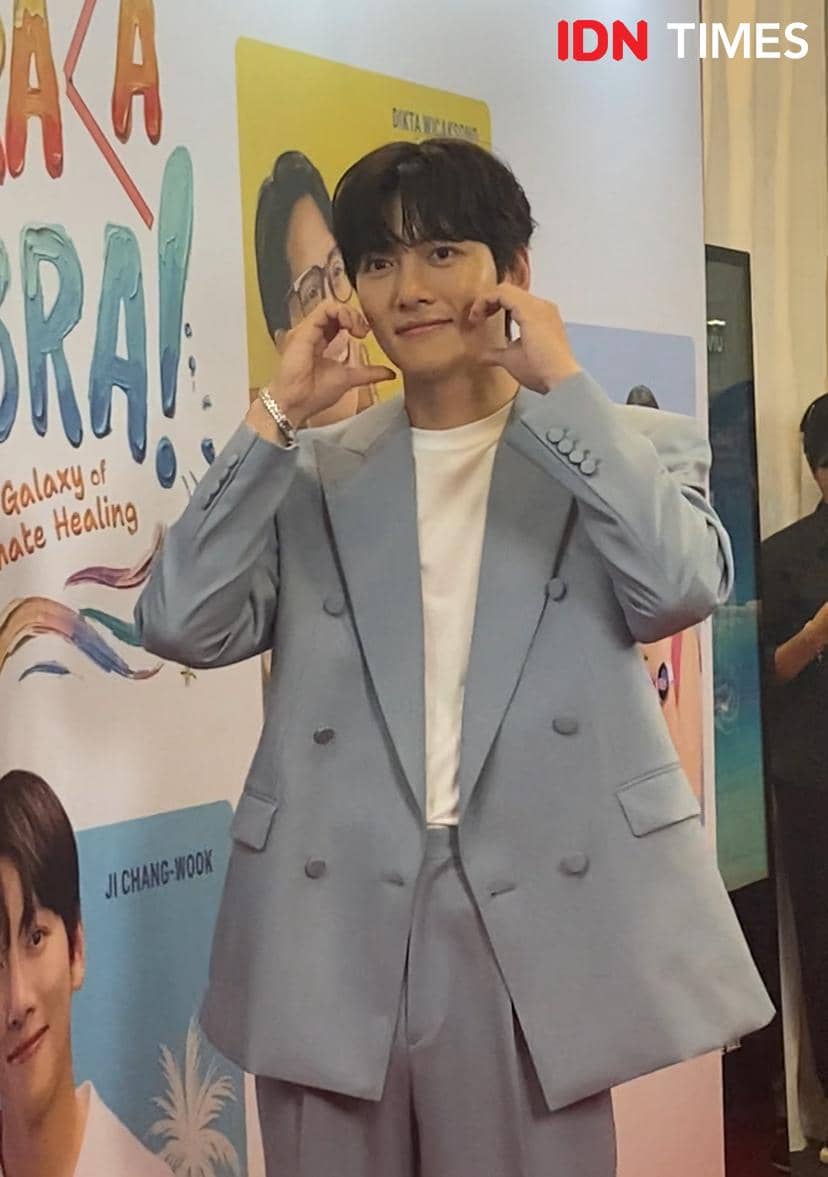 potret artis di red carpet ABRACADABRA, Jakarta, Jumat (28/11/2025)