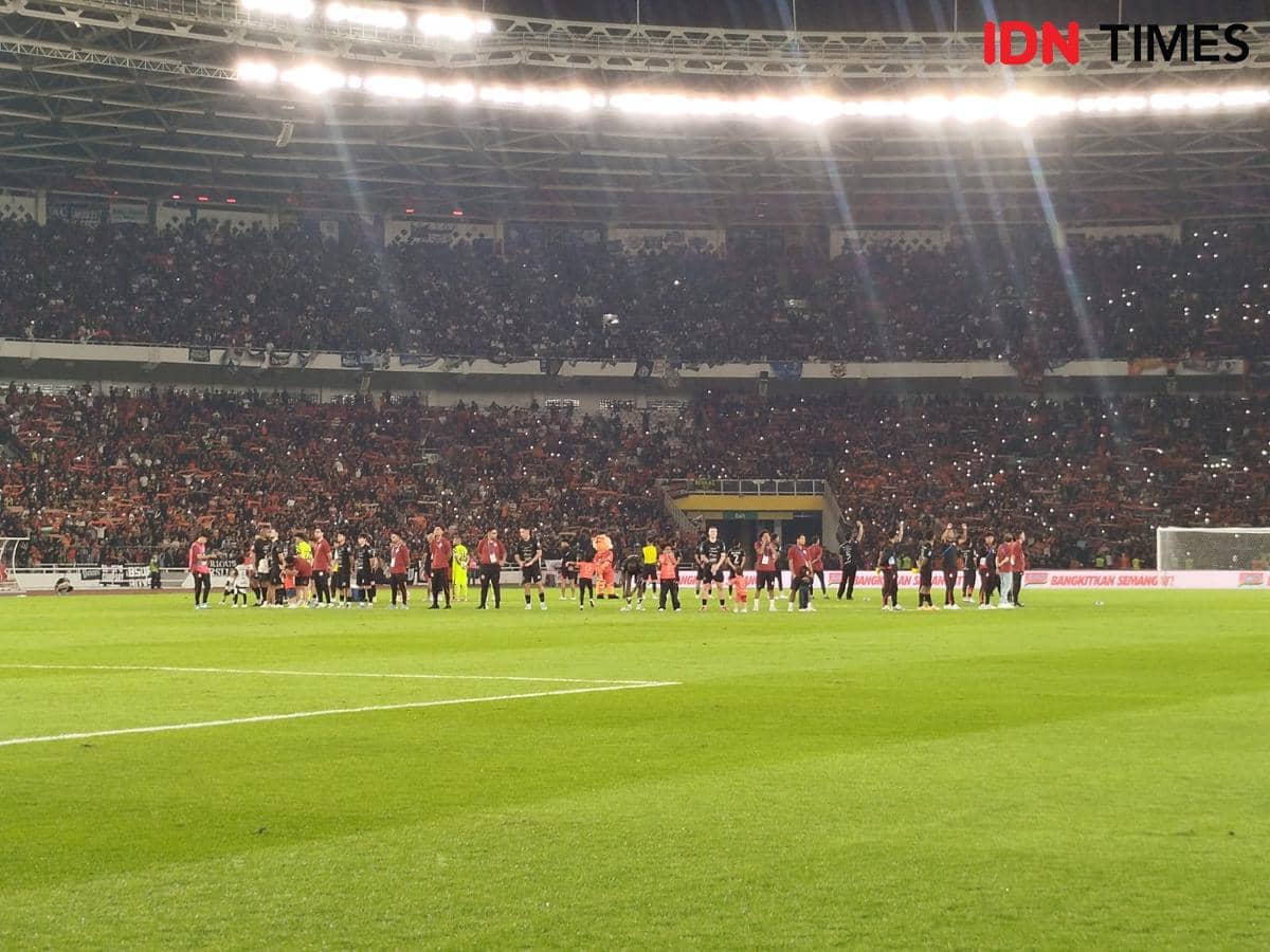 Skuad Persija pasca lawan PSIM di Super League. (IDN TimesSandy Firdaus).jpg