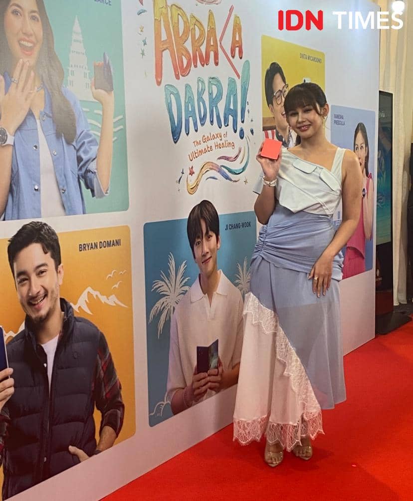potret artis di red carpet ABRACADABRA, Jakarta, Jumat (28/11/2025)