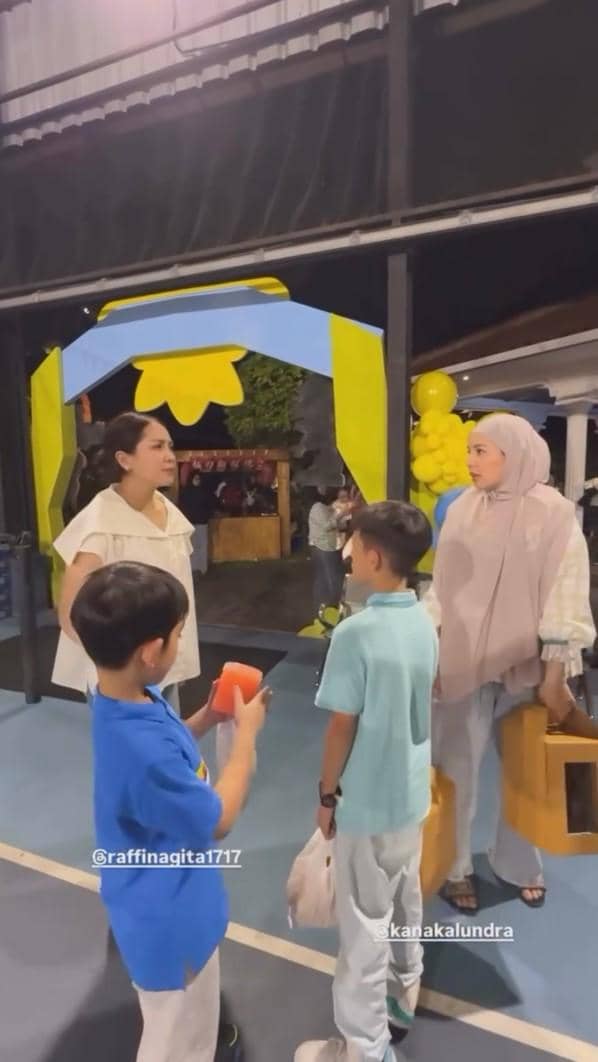 artis di ulang tahun Rayyanza