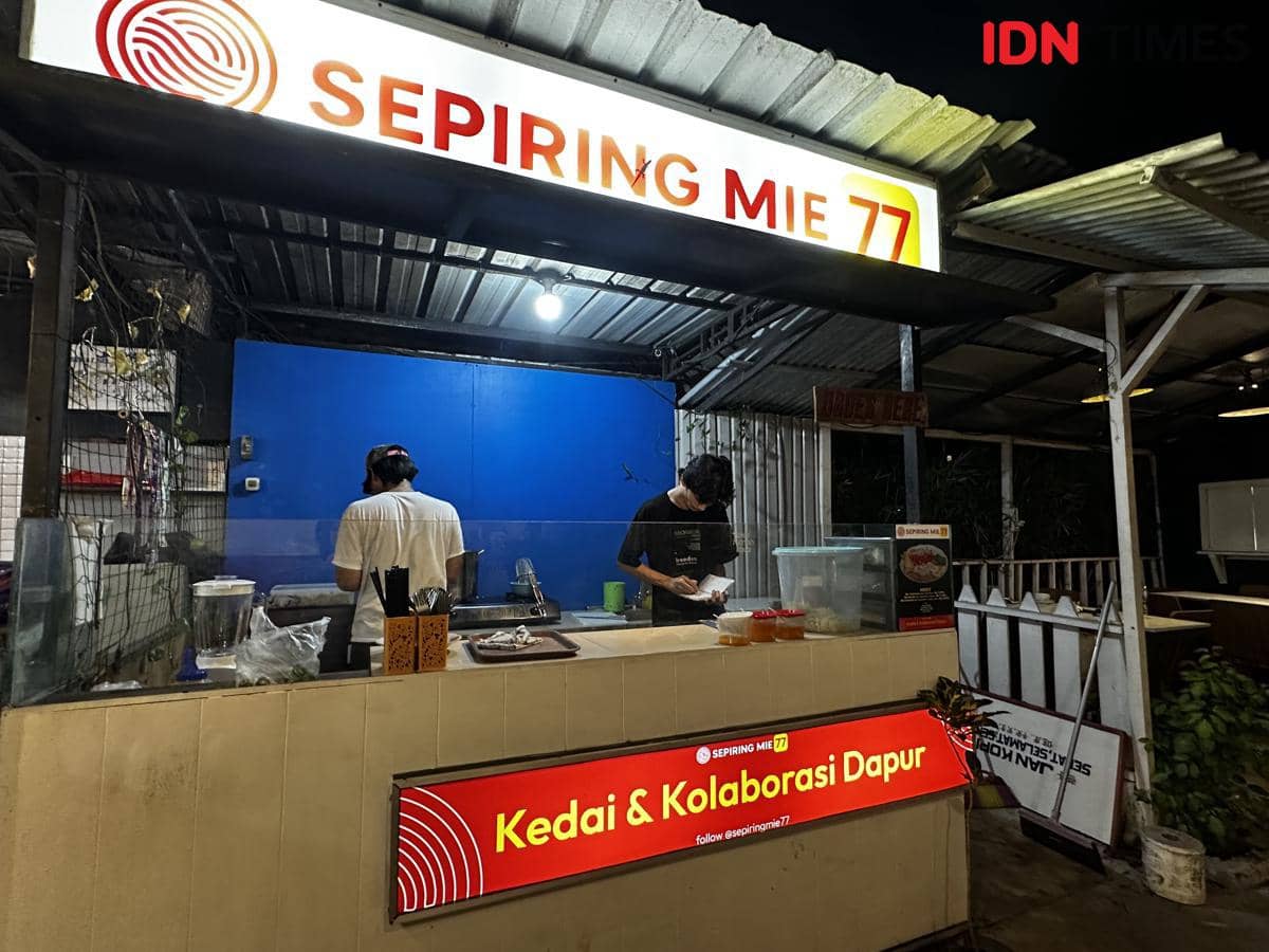 Kedai Sepiring Mie 77.
