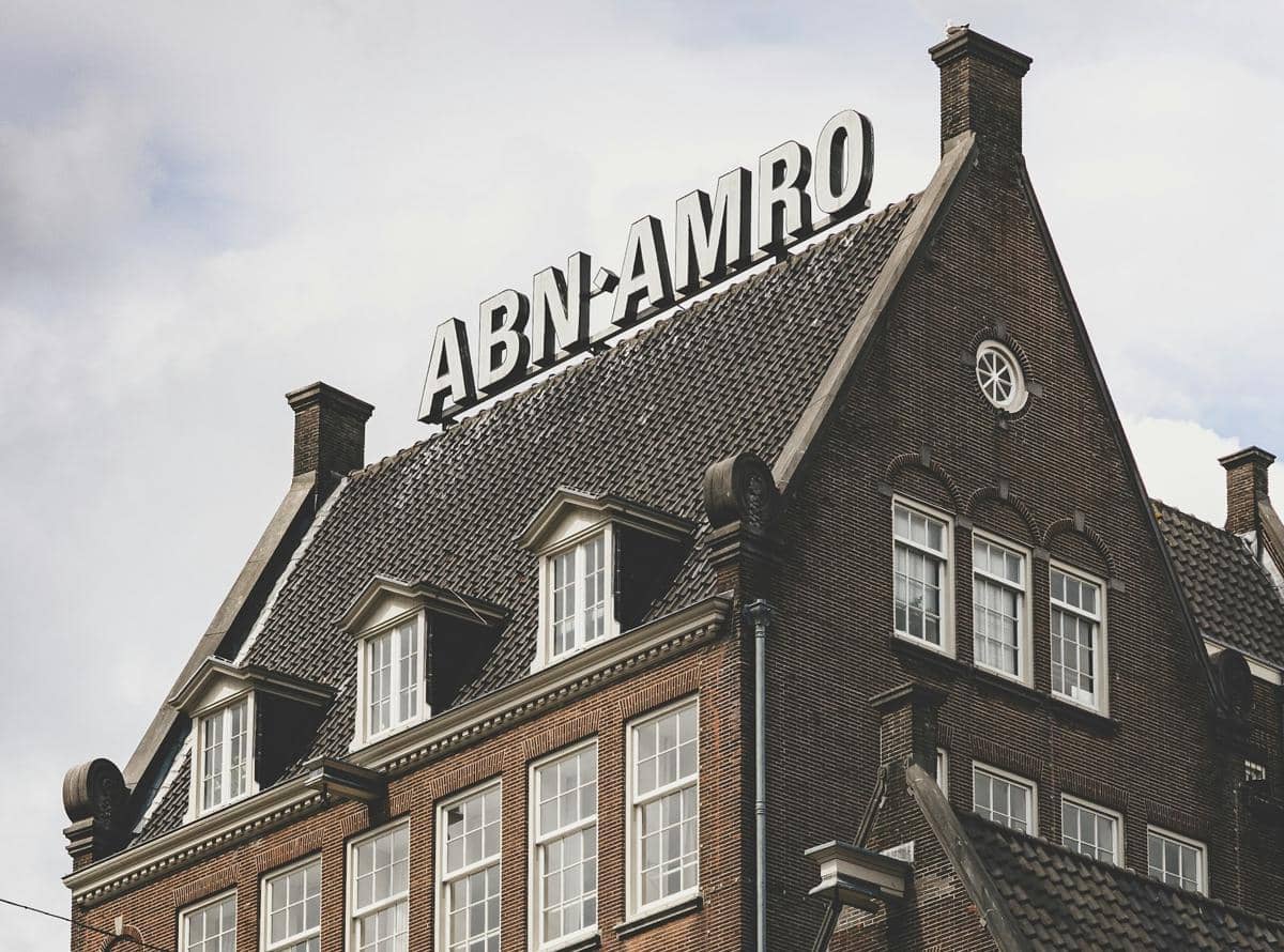 Bank Belanda ABN Amro Bakal Pecat 5.200 Pekerja Imbas Optimalisasi AI