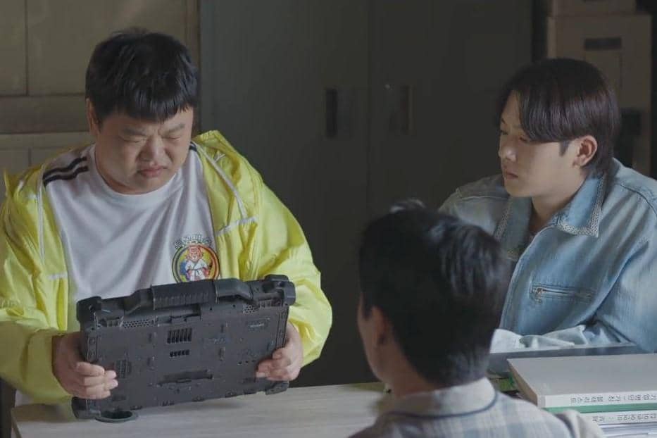 cuplikan drama Heroes Next Door