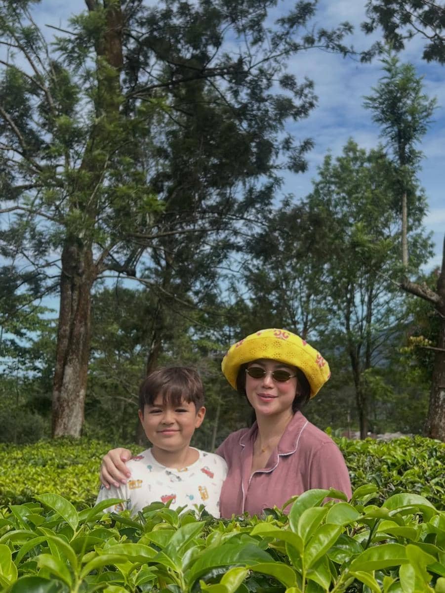 Keluarga Jessica Iskandar piknik di puncak
