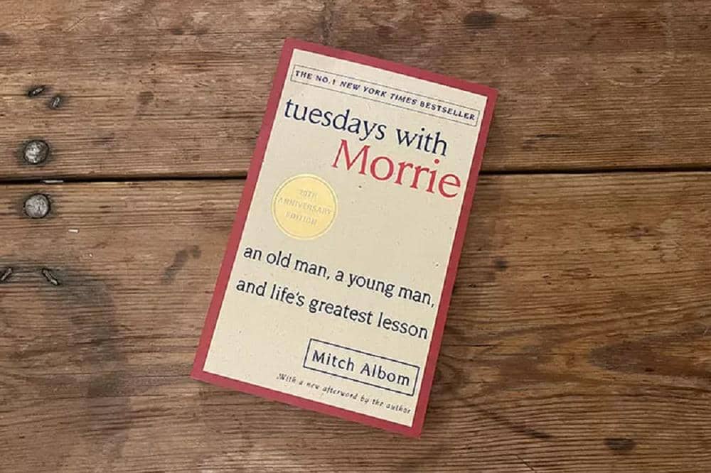 buku Tuesdays with Morrie 