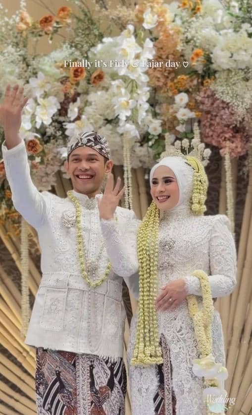 Pernikahan Fajar Alfian dan Firly