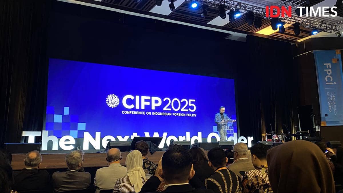 Founder FPCI Dino Patti Djalal membuka CIFP 2025