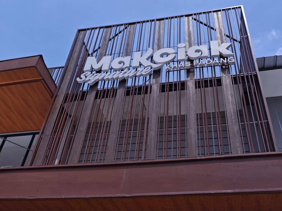 Peresmian MakCiak Signature Cijantung