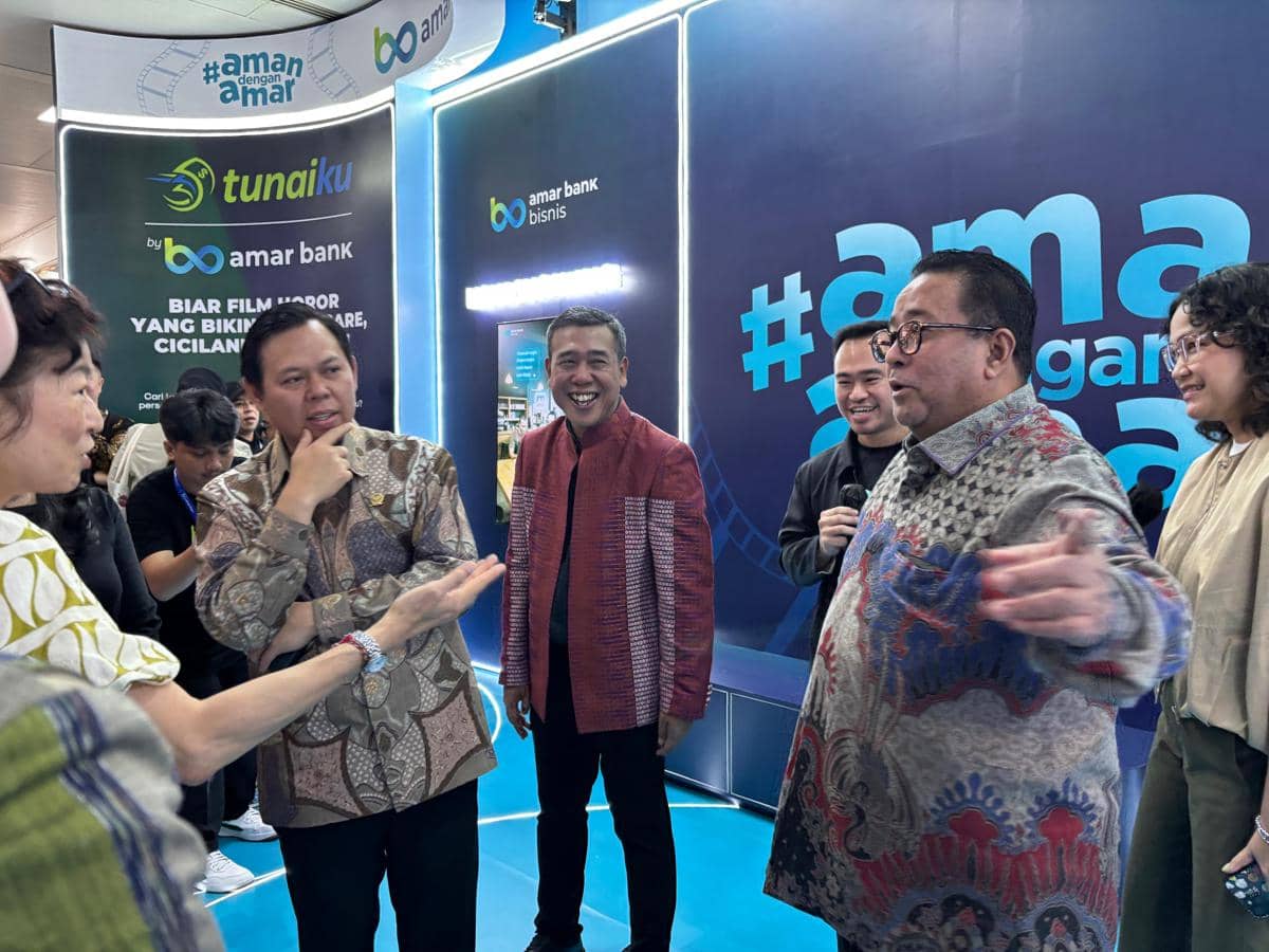 Pembukaan JAFF Market 2025 powered by Amar Bank, di JEC Yogyakarta, Sabtu (29/11/2025). (IDN Times/Herlambang Jati Kusumo)