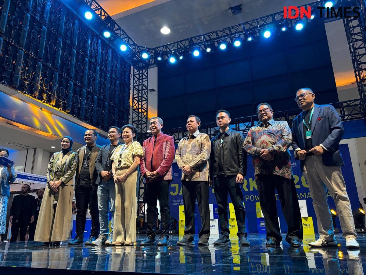 Pembukaan JAFF Market 2025 powered by Amar Bank, di JEC Yogyakarta, Sabtu (29/11/2025). (IDN Times/Herlambang Jati Kusumo)