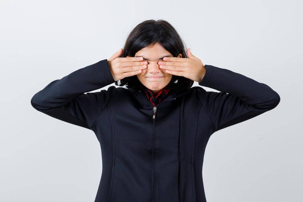 ilustrasi penyebab mata minus dan plus 