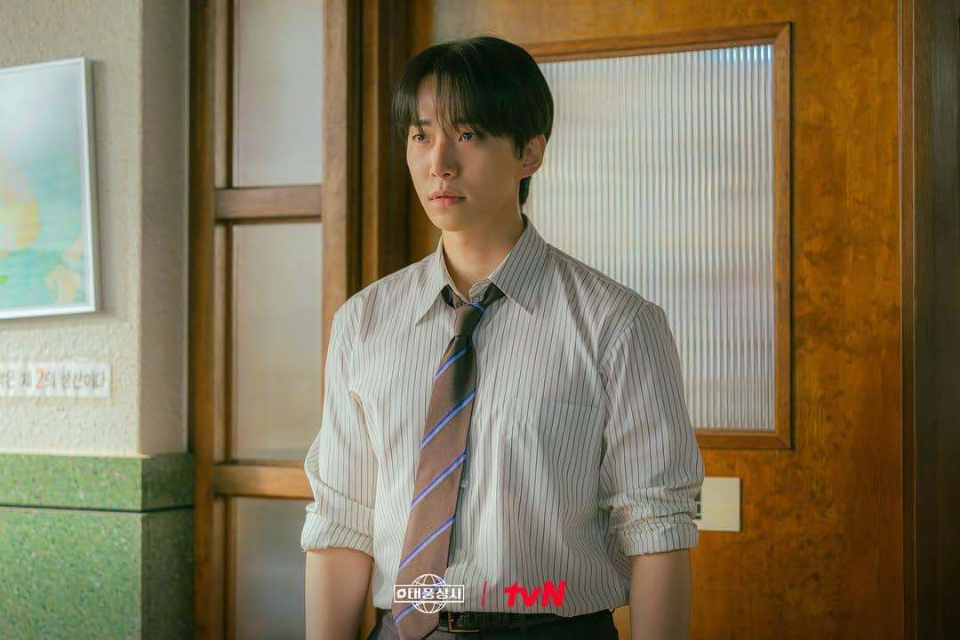 still cut drama Korea Typhoon Family