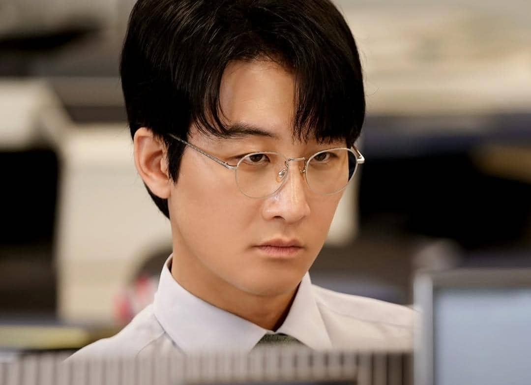 Shin Dong Won di drama The Dream Life of Mr. Kim