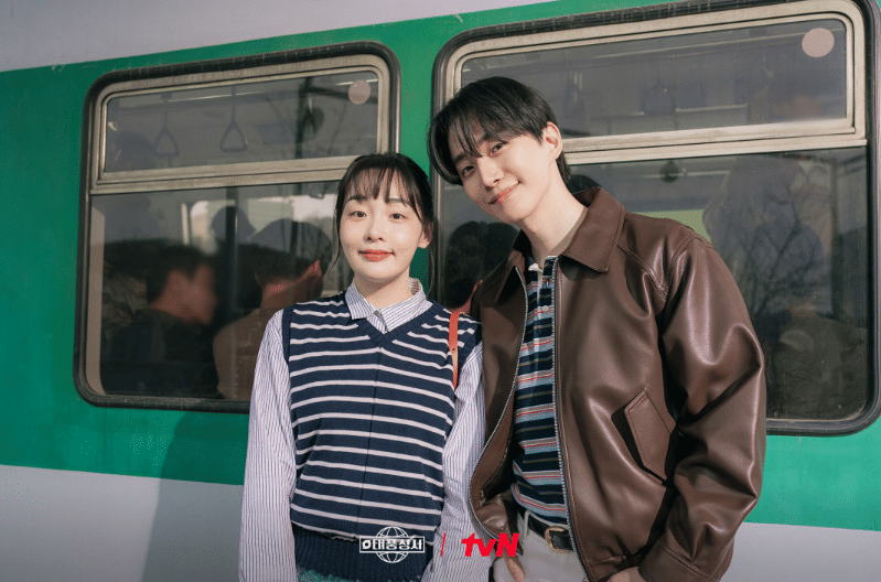 Kim Min Ha dan Lee Jun Ho di drama Typhoon Family