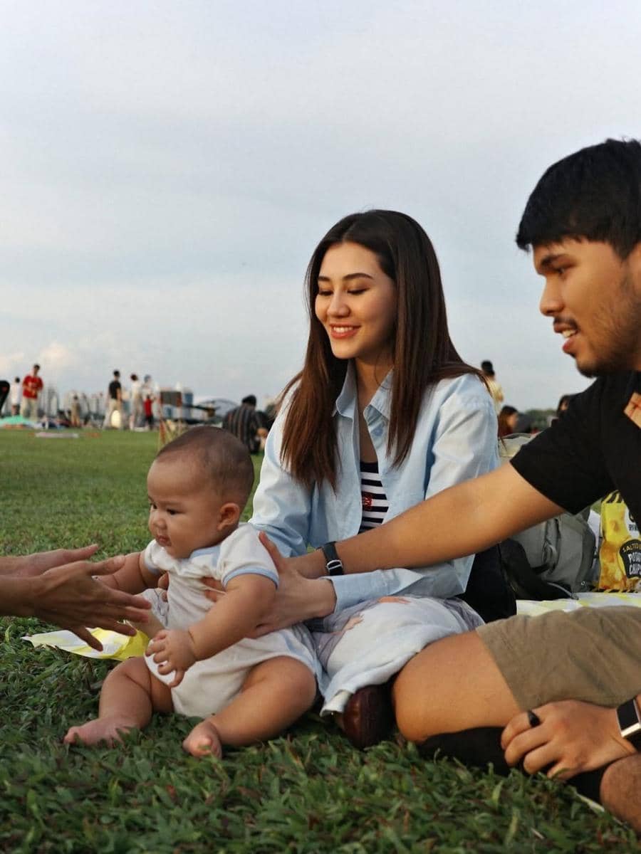 Aaliyah dan Thariq ajak Arash Main di Rooftop Marina Barrage.