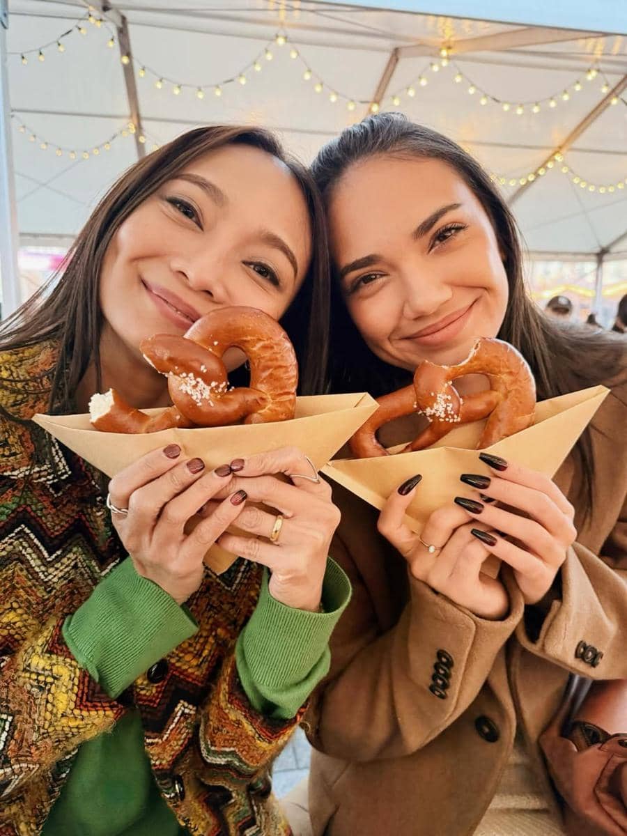 Haico Van Der Veken dan keluarga liburan ke Jepang.