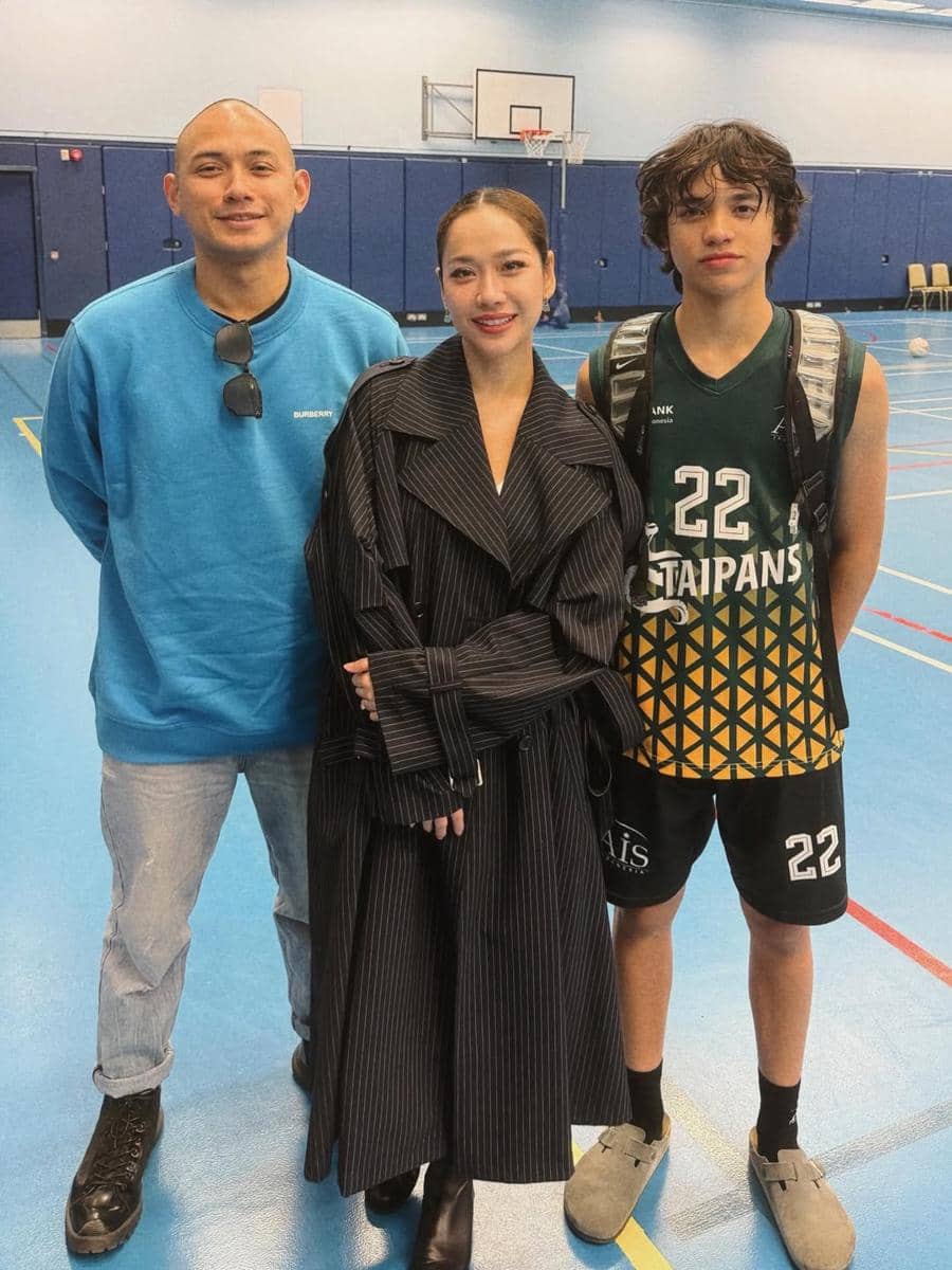 BCL saat di Hong Kong, dukung sang putra dan liburan