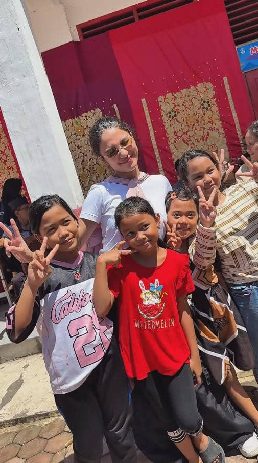 Azizah Salsha ke Lokasi Banjir di Sumatera Barat (instagram.com/andre_rosiade)