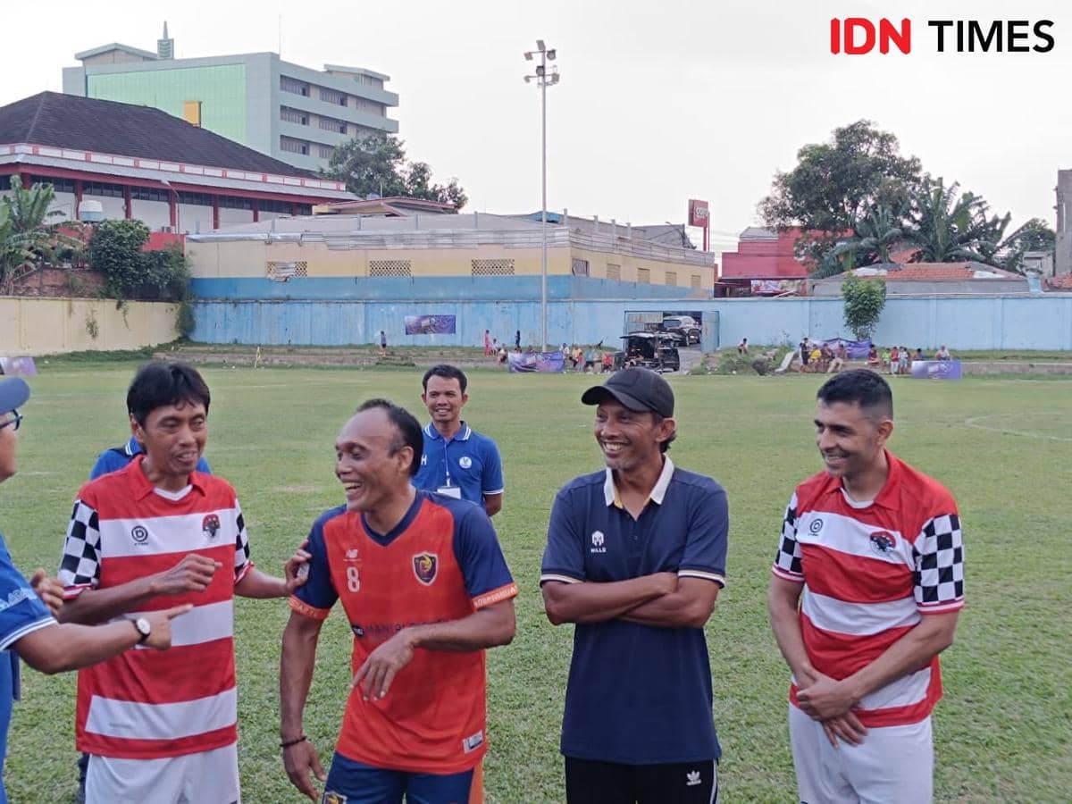 Keseruan SOS Soccer Tournament 2025, Minggu (30/11/2025). (IDN Times/Tino).