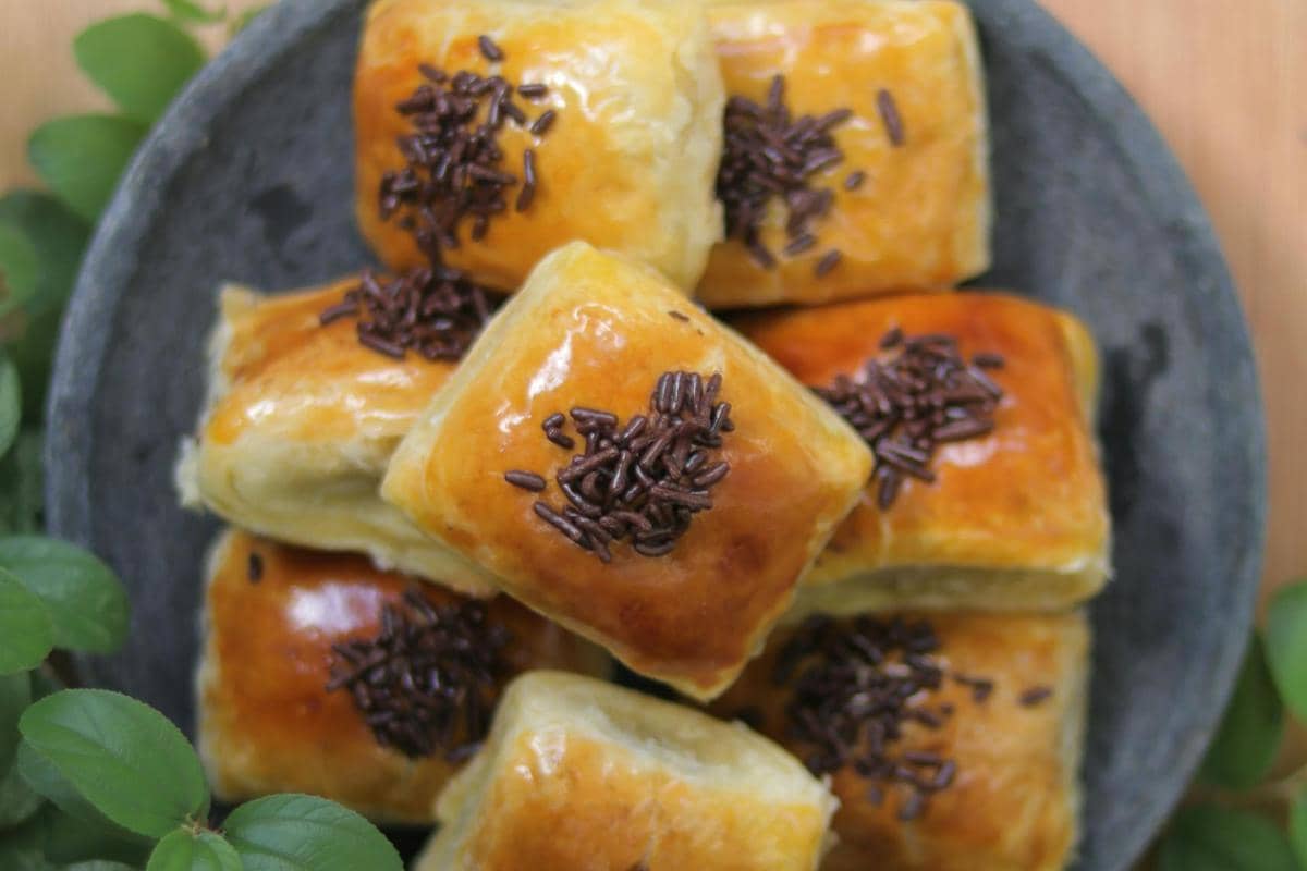 5 Tips Membuat Pisang Bolen tanpa Puff Pastry, Tetap Berlapis Sempurna