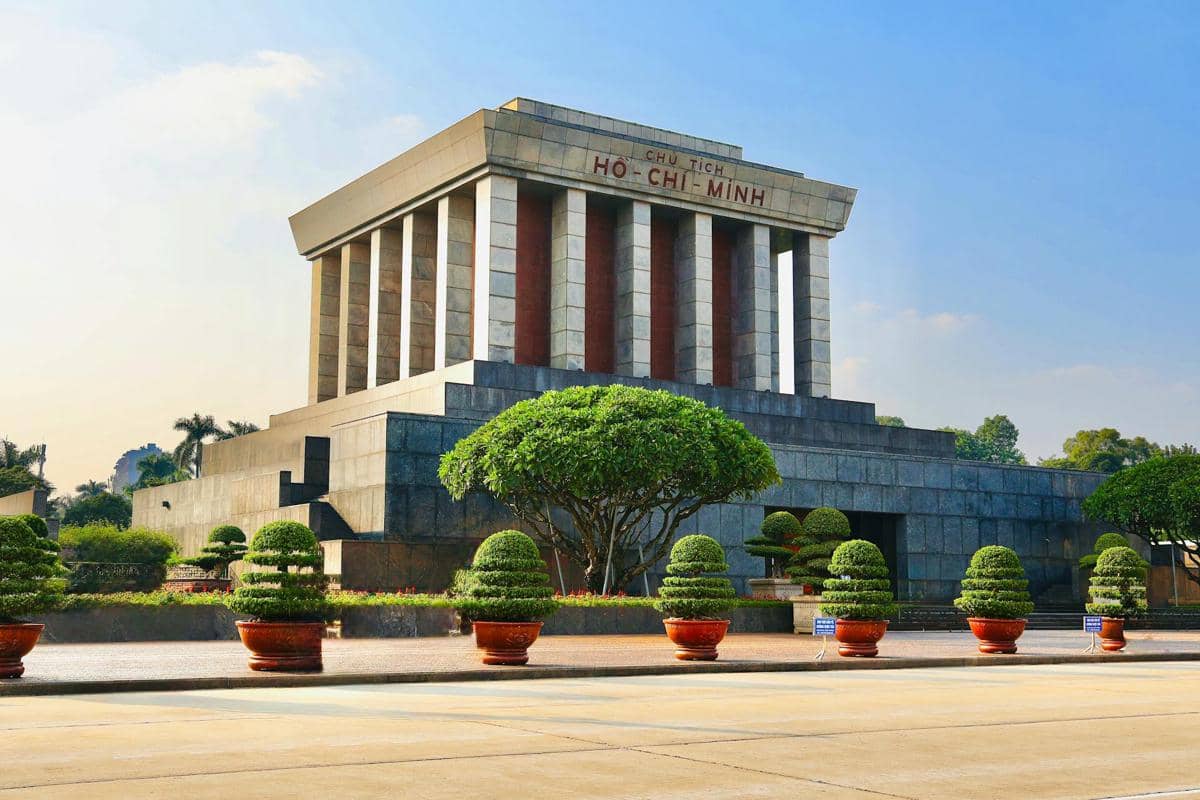 potret Ho Chi Minh Mausoleum
