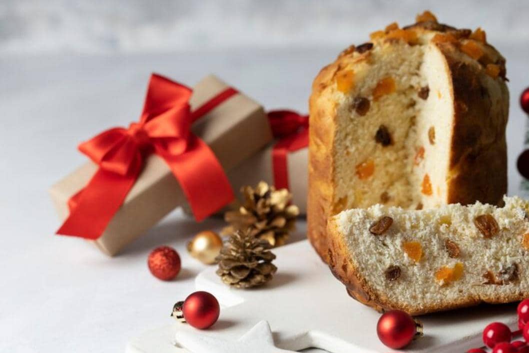 ilustrasi Italian panettone (freepik.com/freepik)