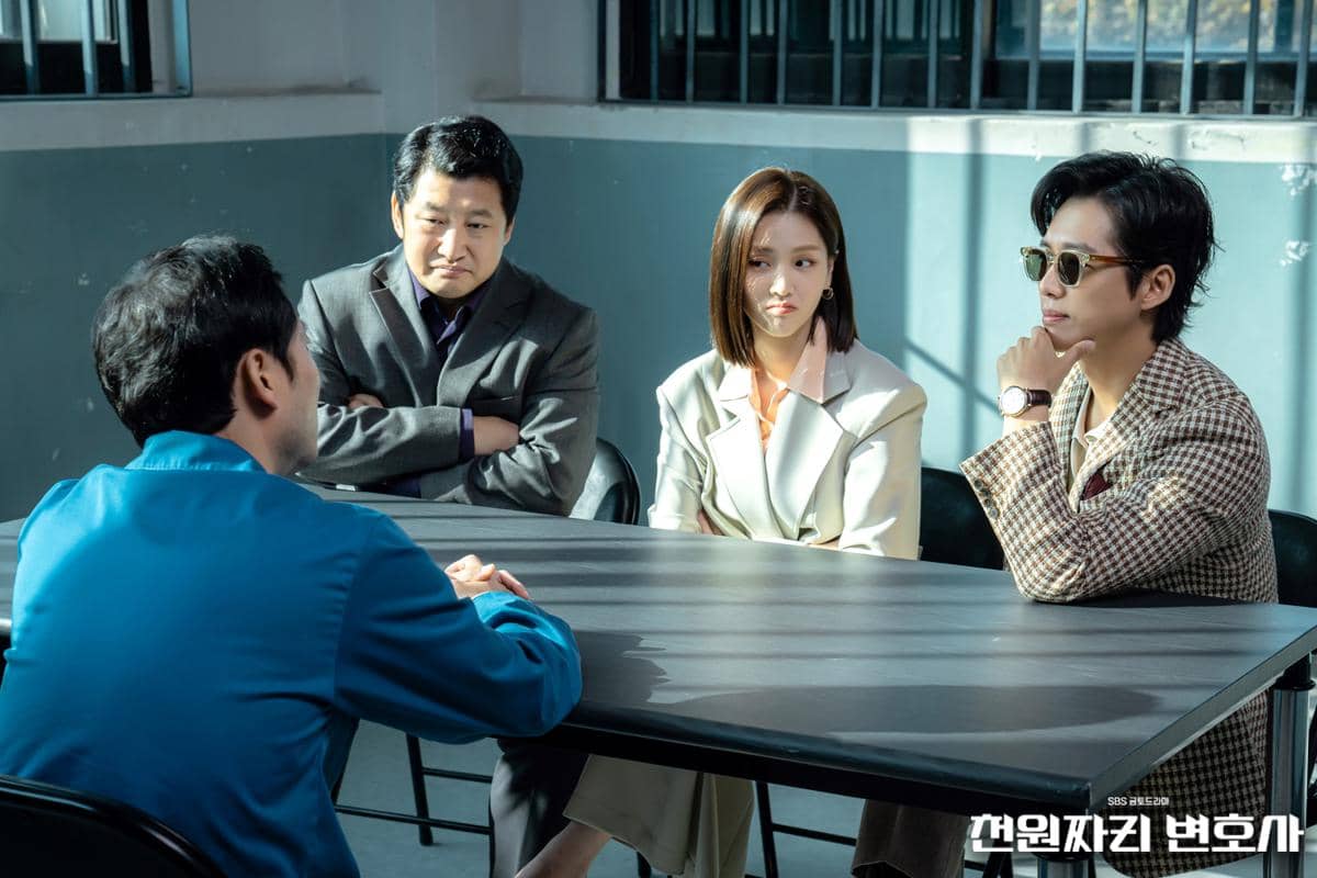 potret pemeran One Dollar Lawyer