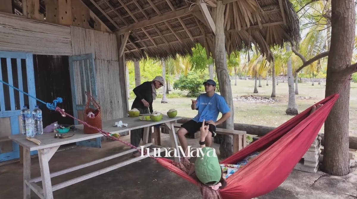 Rumah Ibu Luna Maya di Pulau Rote (youtube.com/Luna Maya)