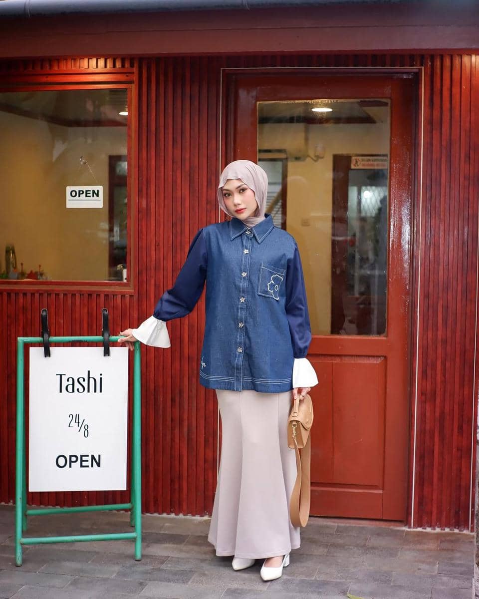 OOTD Cafe Hopping ala Atha Fathiyyah 