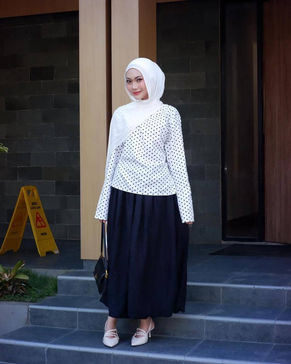 OOTD Cafe Hopping ala Atha Fathiyyah 