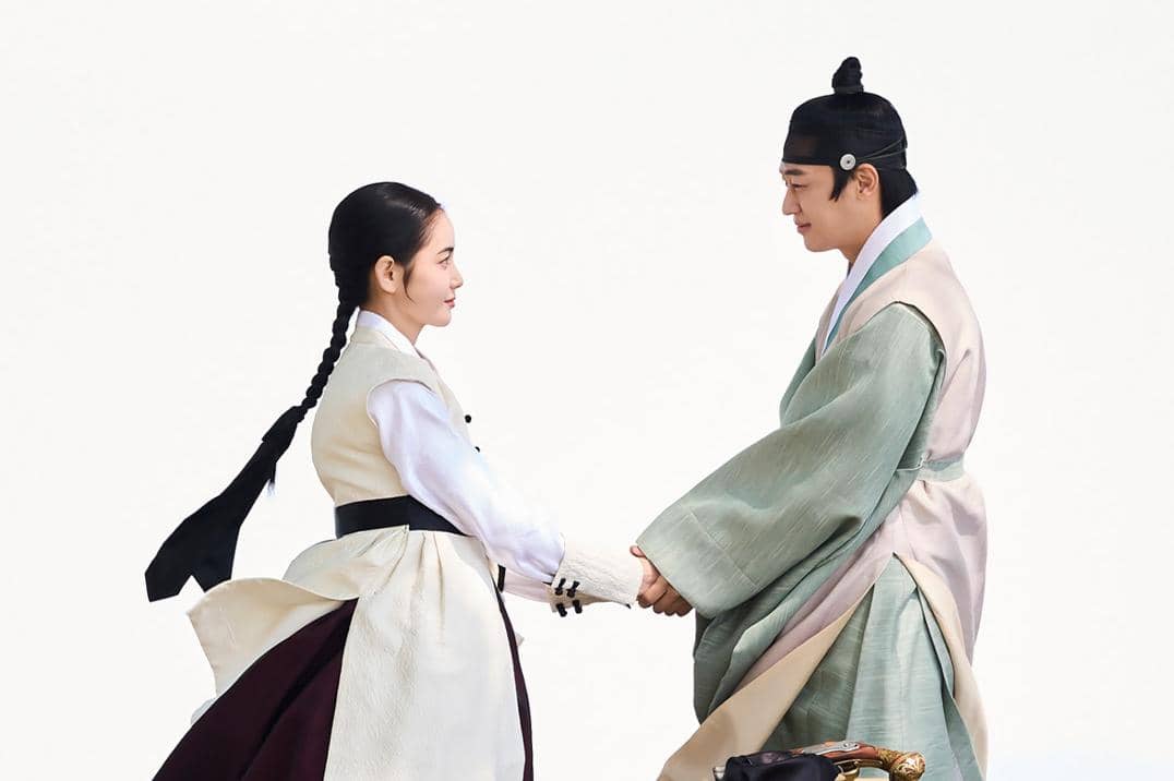 cuplikan drama Moon River