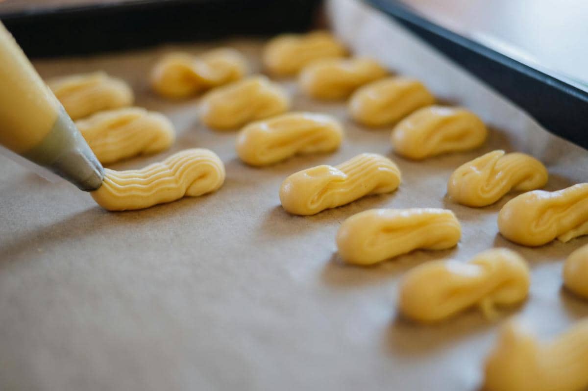 ilustrasi membuat eclair