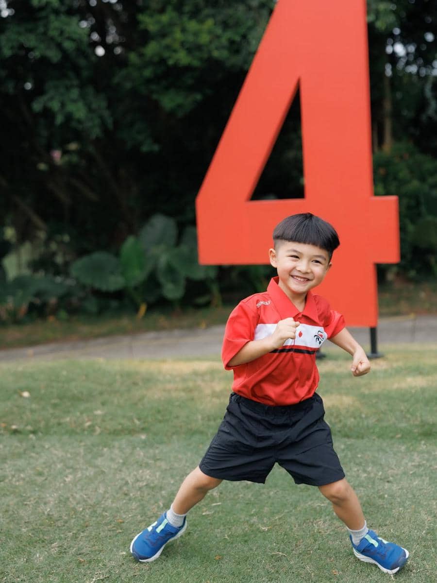 Dante, anak Chelsea Olivia, ikut turnamen golf.