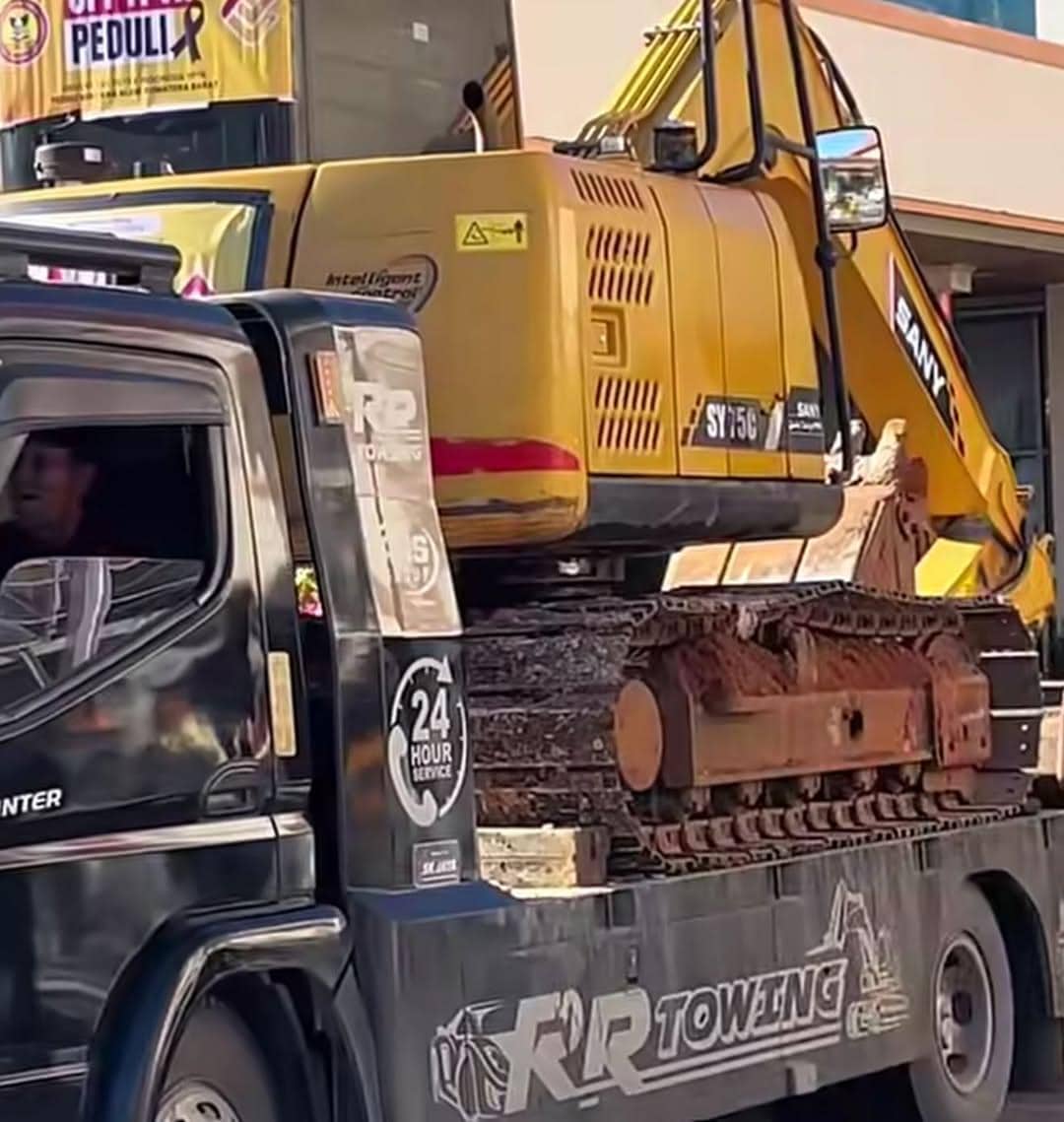 Atta Halilintar beri bantuan kemanusiaan ke Sumatra Barat.