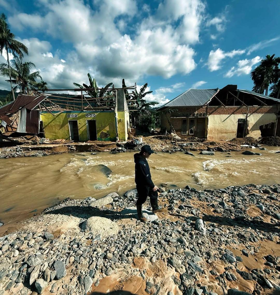 Atta Halilintar beri bantuan kemanusiaan ke Sumatra Barat.