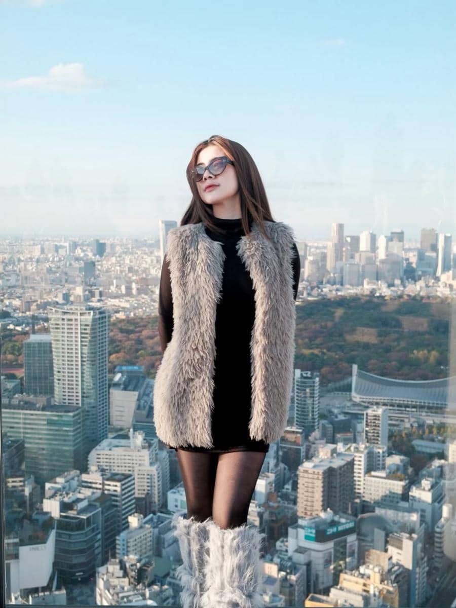Photoshoot Felicya Angelista di Shibuya Sky