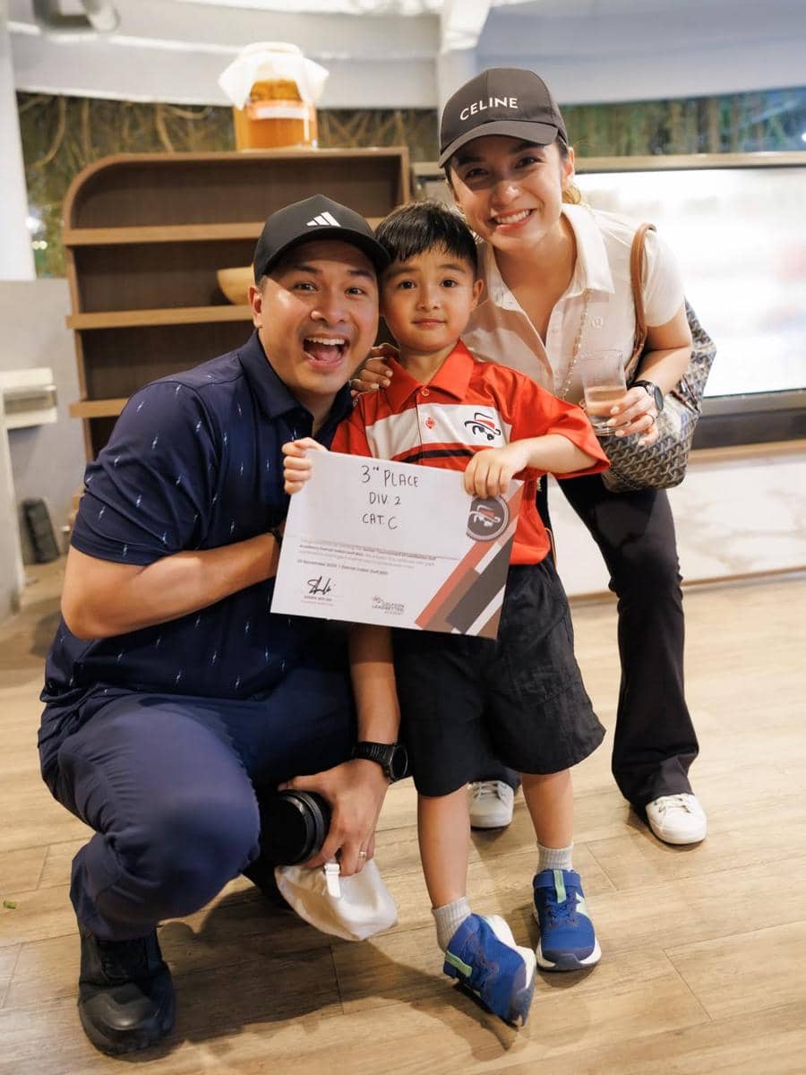 Dante, anak Chelsea Olivia, ikut turnamen golf.