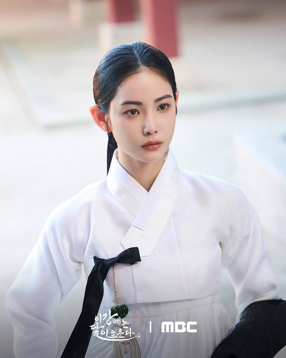 cuplikan drama Moon River 