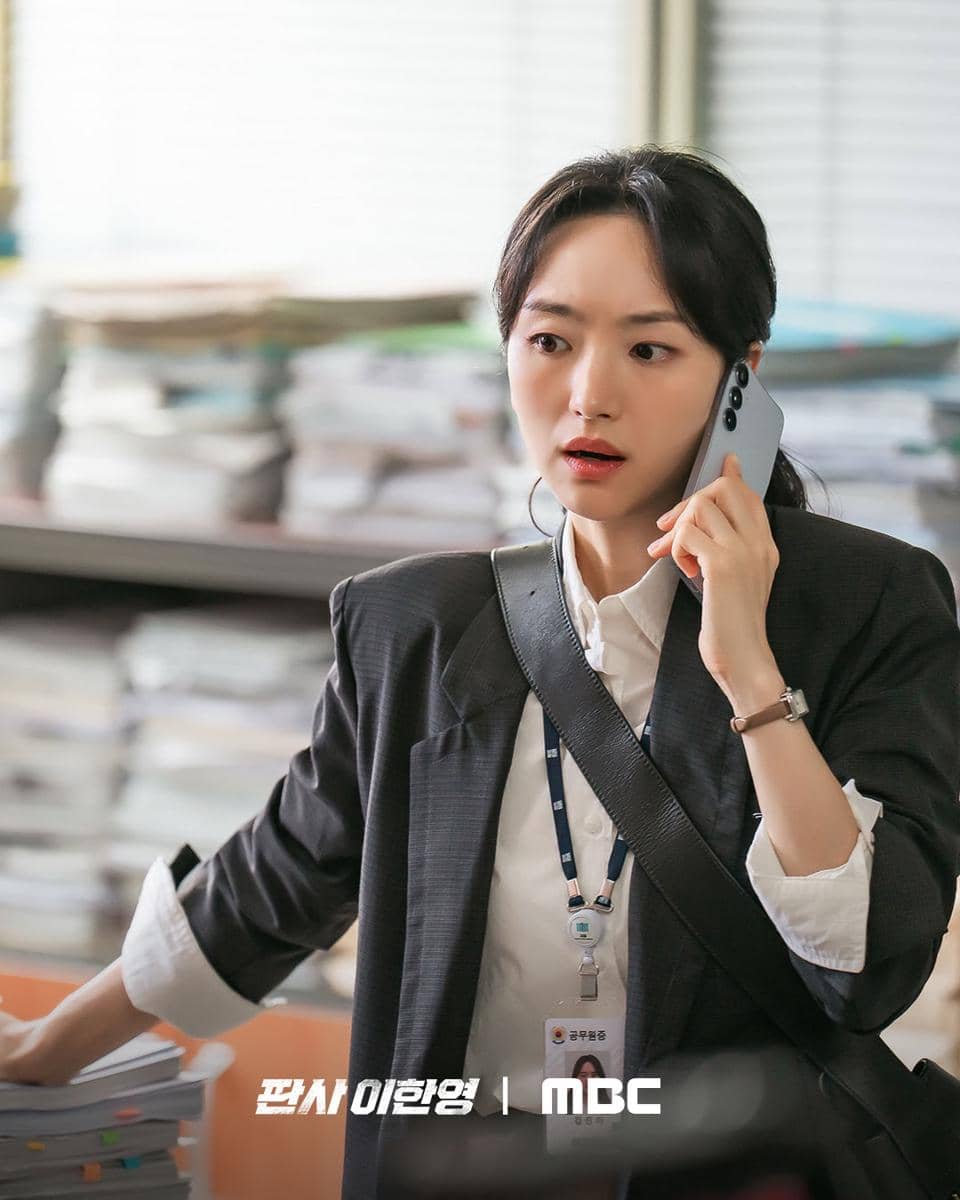 Still cut Judge Lee Han Young