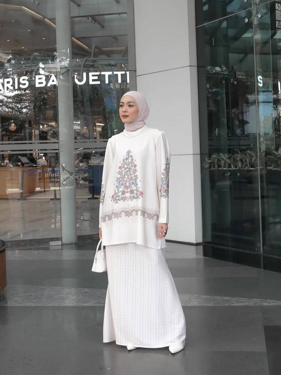 Inspirasi outfit modest wear ala Richa Iskak