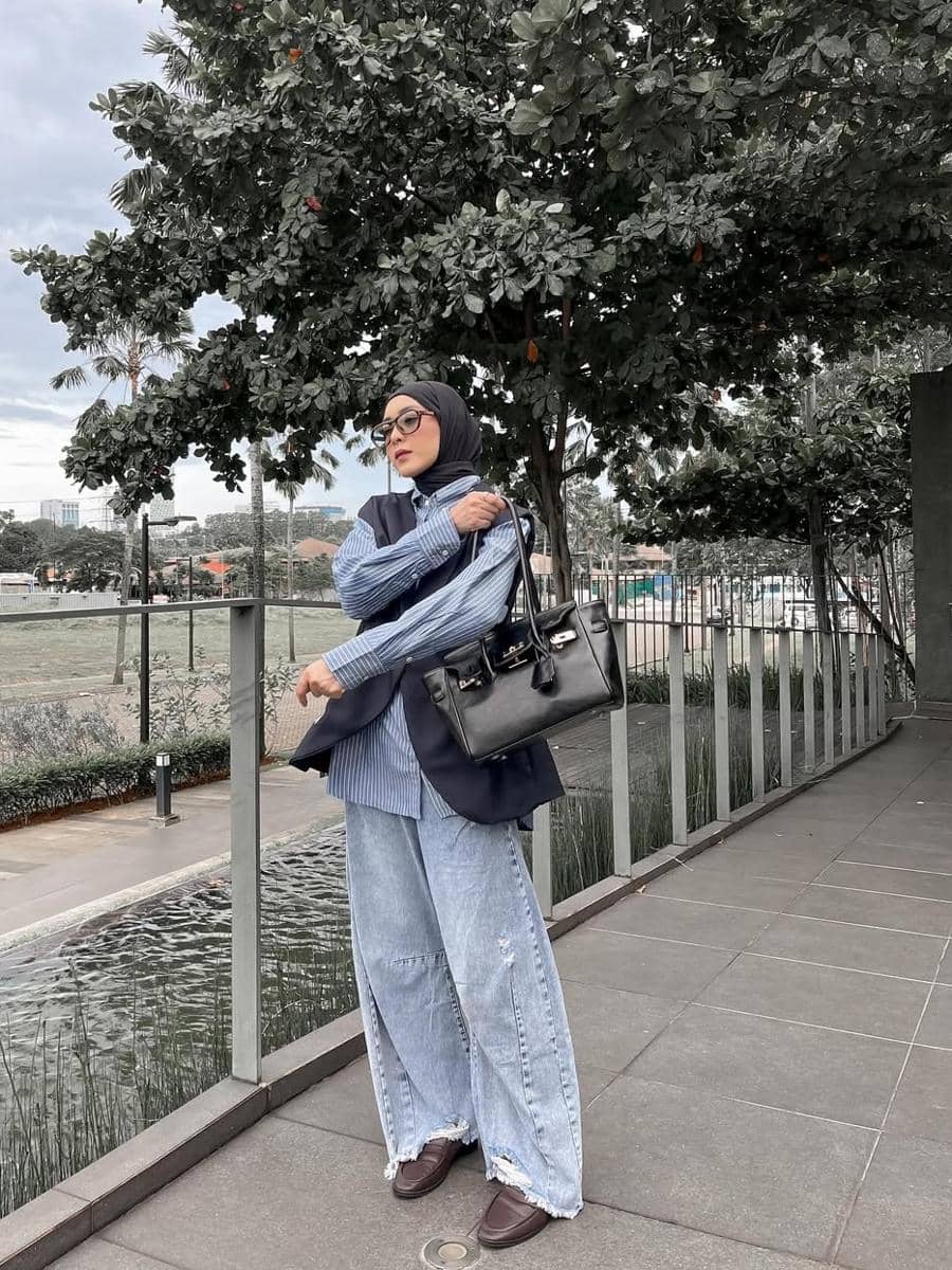 Inspirasi outfit modest wear ala Richa Iskak