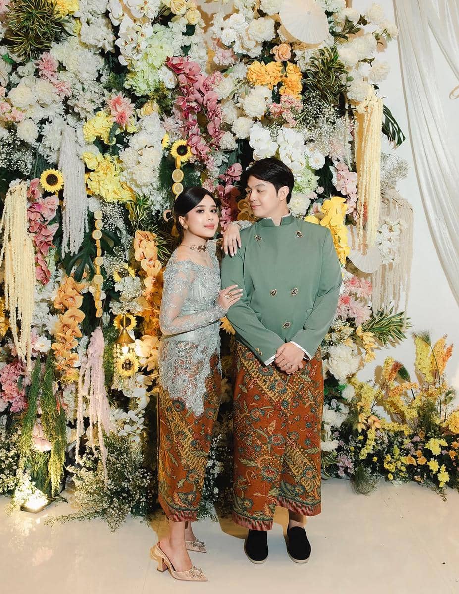 kebaya lamaran 2025