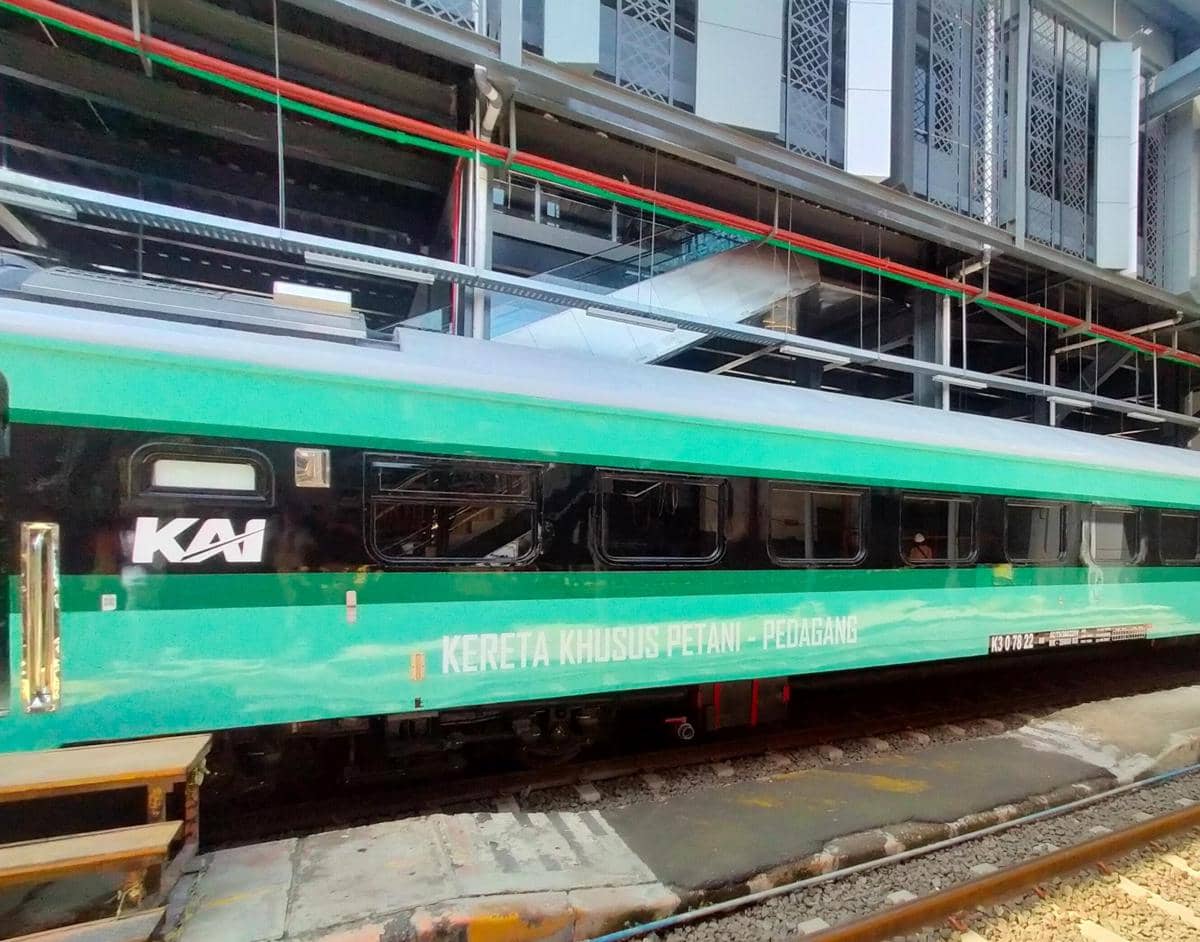 Kereta petani-penumpang mulai beroperasi di lintas Rangkasbitung-Merak (Dok. IDN Times/ndi)