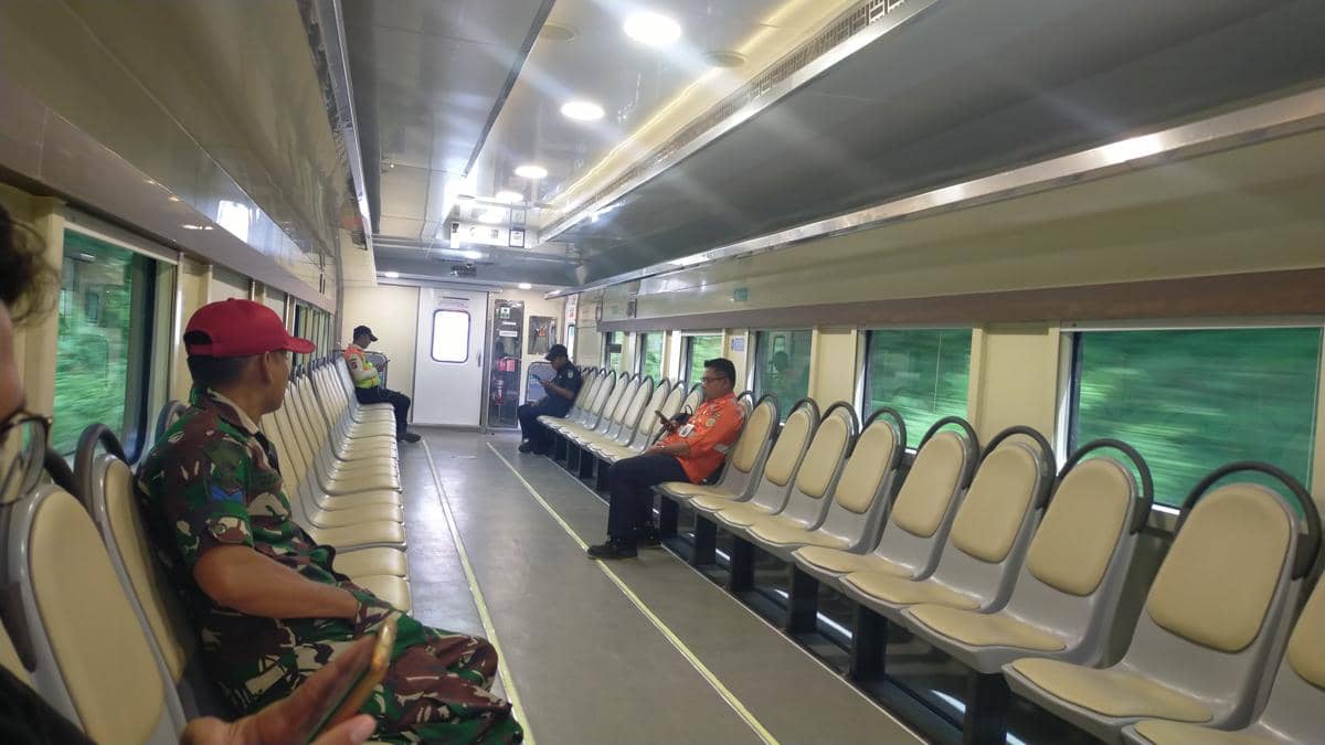 Kereta petani-penumpang mulai beroperasi di lintas Rangkasbitung-Merak (Dok. IDN Times/ndi)