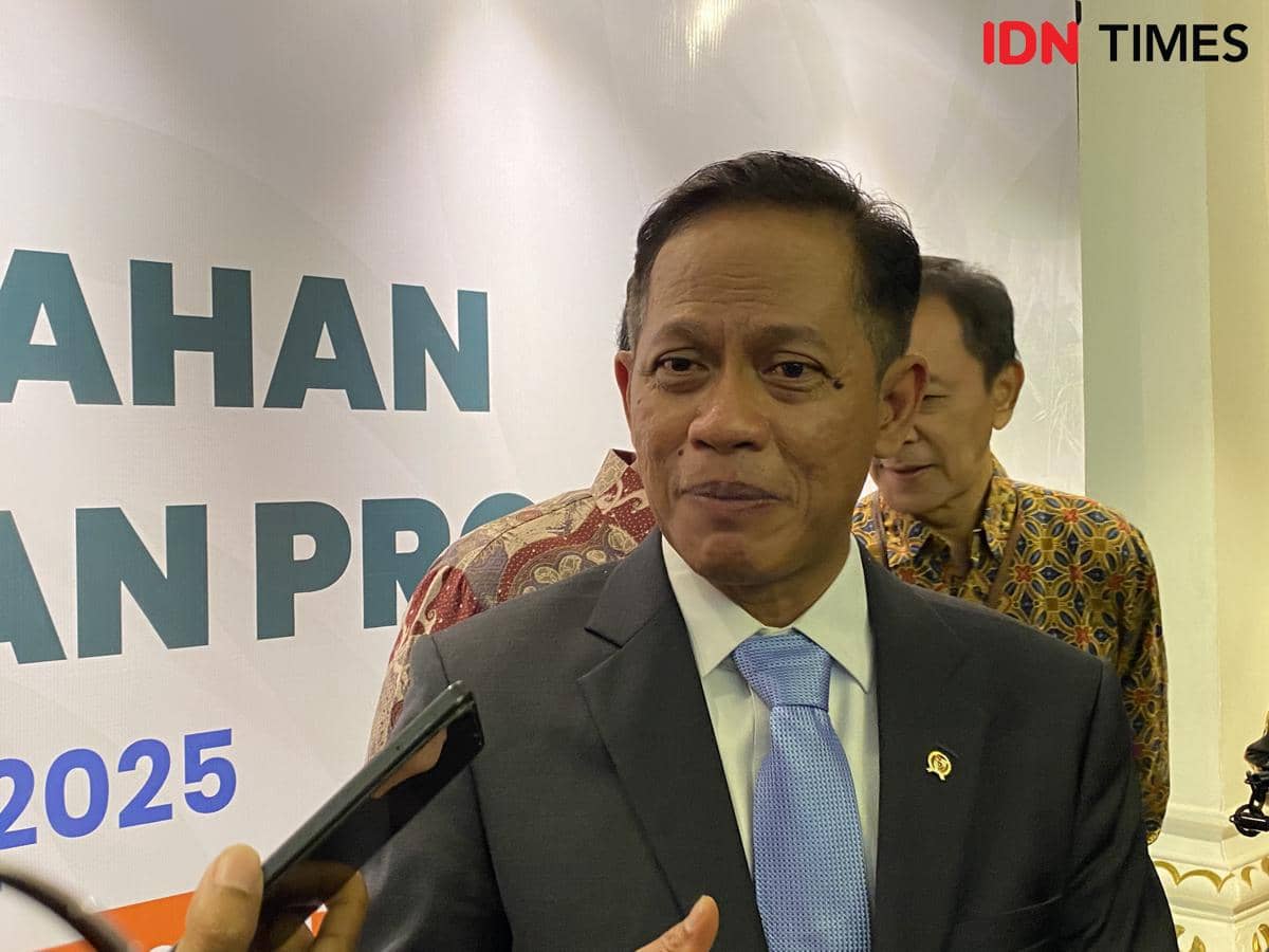 Menteri Lingkungan Hidup, Hanif Faisol Nurofiq (IDN Times/Irfan Fathurohman)