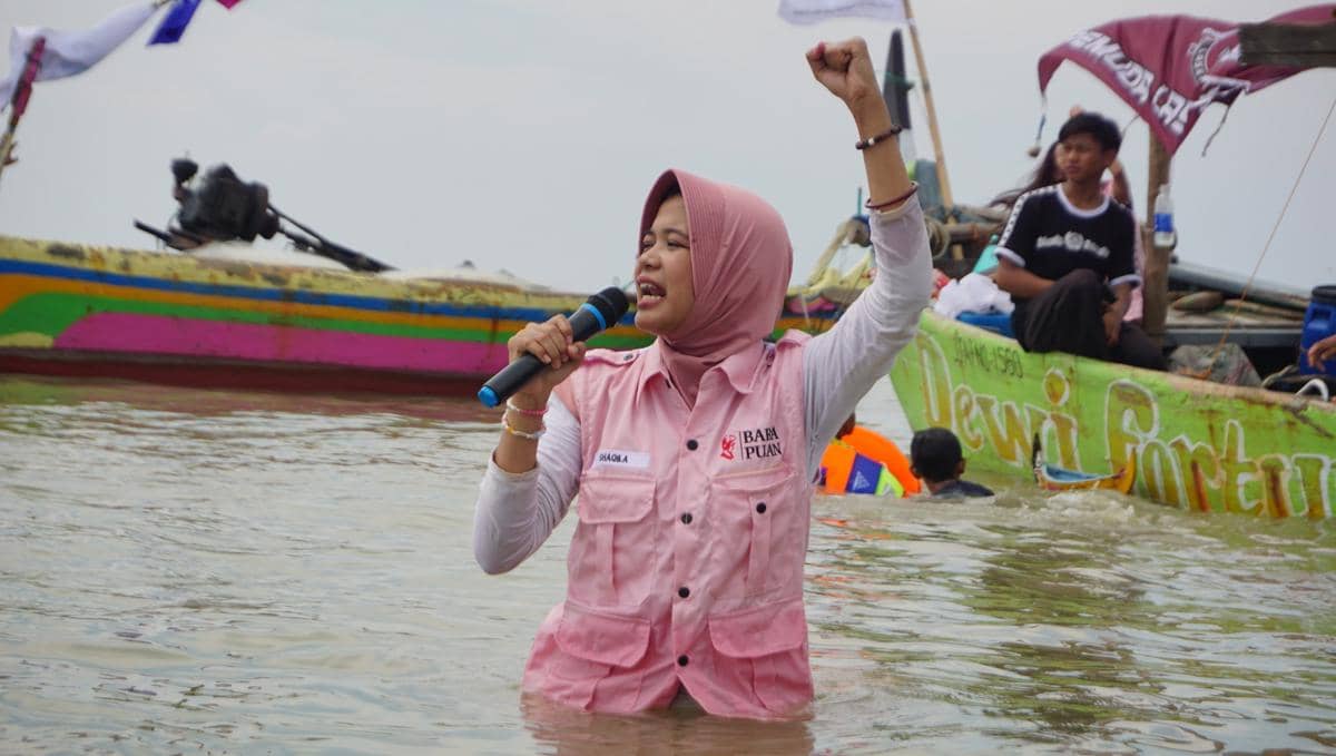 Parade 16 Perahu Perempuan Nelayan: Melawan Eksploitasi Pesisir yang Merusak Kehidupan” di Dukuh Tambakpolo, Desa Purworejo, Kabupaten Demak