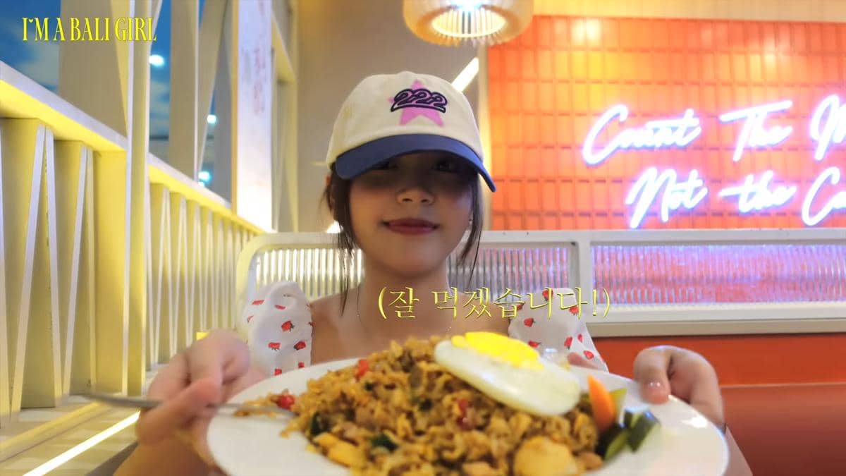 Potret Carmen Hearts2Hearts liburan ke Bali