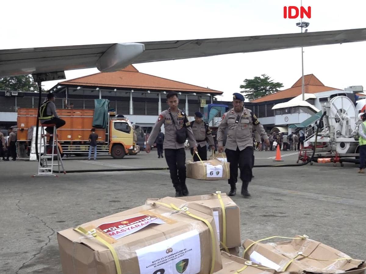Polri kirim 10 ton bantuan logistik untuk Sumatra dan Aceh
