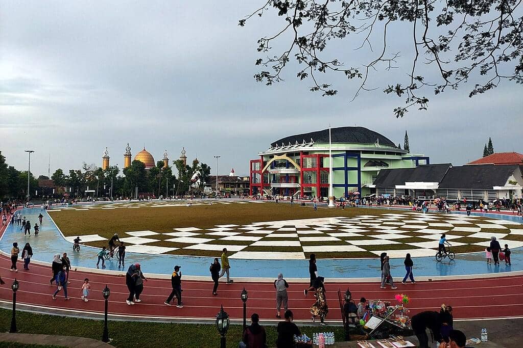 Taman Kota Lapang Merdeka Sukabumi