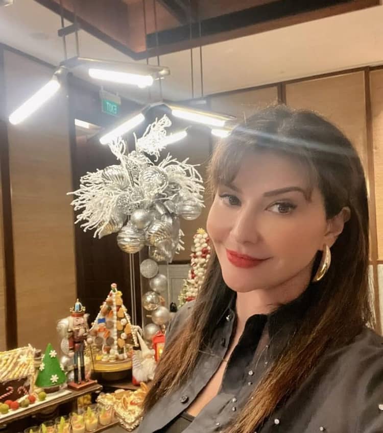 7 Artis yang Menikah di Makkah dan Madinah, Ada Dara Arafah | IDN Times